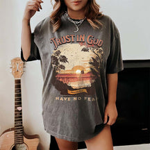 Trendy Trust In God T-shirt